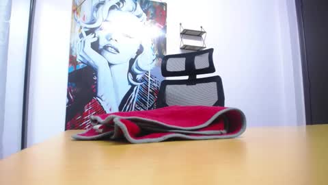 SOFIA online show from February 21, 10:10 pm