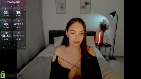 katie online show from December 10, 7:43 pm