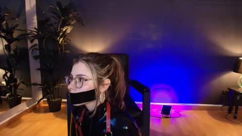 Maite online show from September 21, 1:21 pm