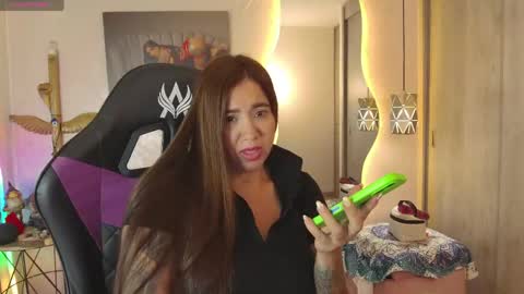 S A R A online show from April 27, 12:02 pm