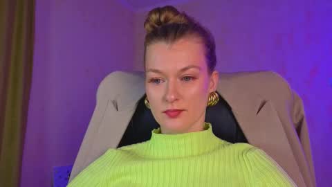 mysticvenus_ online show from January 7, 2:42 pm