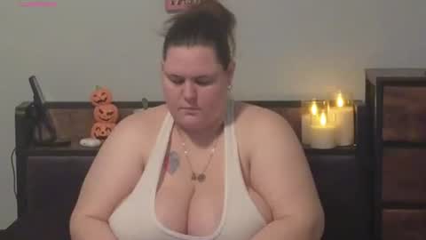 Mzjuicybootay online show from November 5, 10:42 am