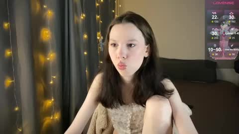 Snapshot of na_prikole_ chatting on February 20, 2:57 pm Vanessa and Julia online show from February 20, 2:57 pm