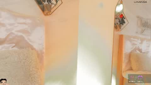 naamah_b online show from September 25, 3:44 pm