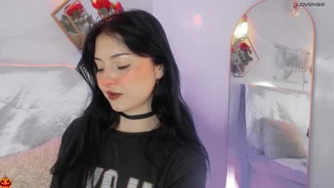 naamah_b online show from October 20, 1:58 pm