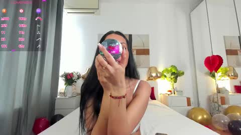 Nadia online show from February 14, 2:02 pm