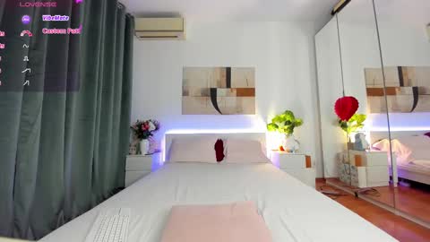 Nadia online show from February 15, 6:44 pm