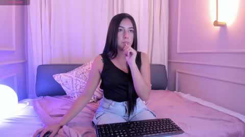 Nahomi online show from September 8, 8:19 pm