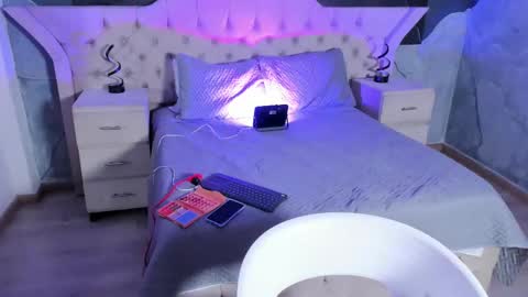 Nahomi online show from February 10, 4:08 am