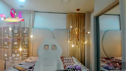 Snapshot of nai_blue chatting on September 30, 2:28 am nai_blue online show from September 30, 2:28 am