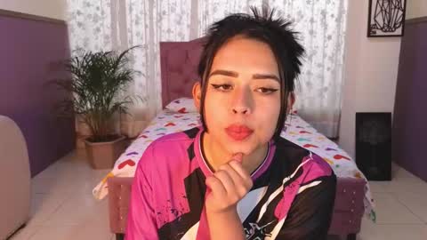 naia_sweetsex online show from October 17, 7:50 pm