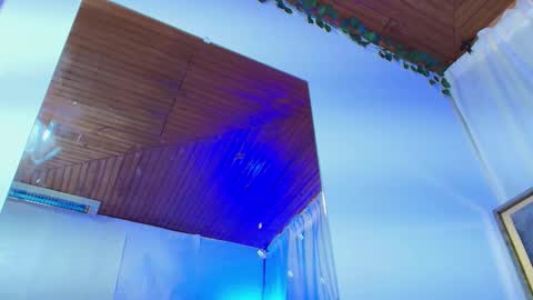 Naia x online show from November 4, 8:47 pm