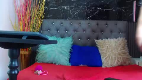 NALAROY online show from December 12, 3:16 pm