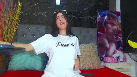 NALAROY online show from December 14, 2:55 am