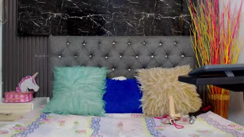 NALAROY online show from January 18, 7:17 am