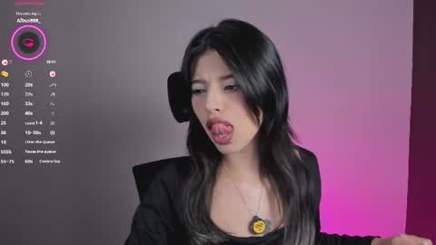 Nana  Natalia online show from June 15, 8:09 pm