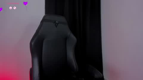            online show from January 25, 2:04 am