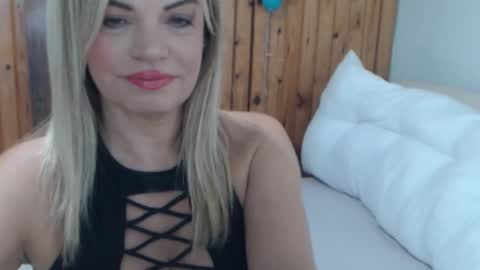 Snapshot of nancy_d chatting on September 21, 11:09 am Nancy D online show from September 21, 11:09 am