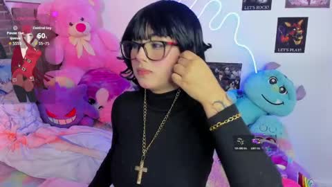 Naoko online show from April 8, 2:14 am