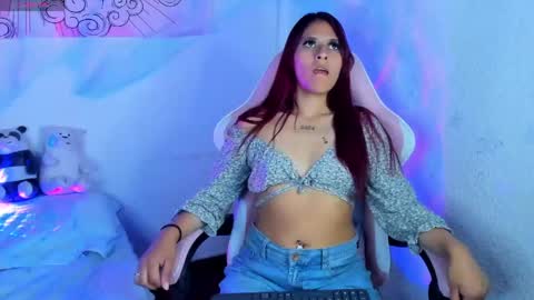 naomi_thompsom online show from May 11, 8:28 pm