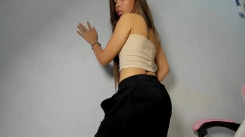 naomis_35 online show from October 27, 8:47 pm