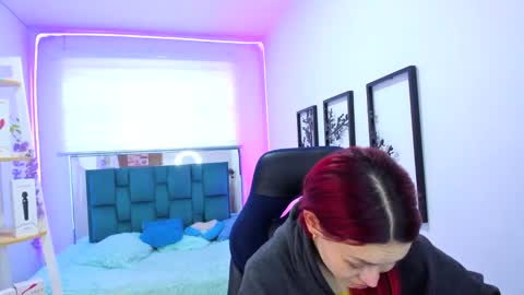 Snapshot of naomy777_ chatting on October 1, 8:58 pm naomy online show from October 1, 8:58 pm