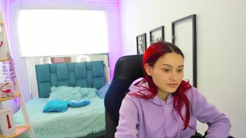 Snapshot of naomy777_ chatting on September 30, 7:52 pm naomy online show from September 30, 7:52 pm