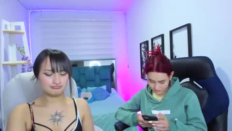 Snapshot of naomy777_ chatting on October 4, 11:42 pm naomy online show from October 4, 11:42 pm