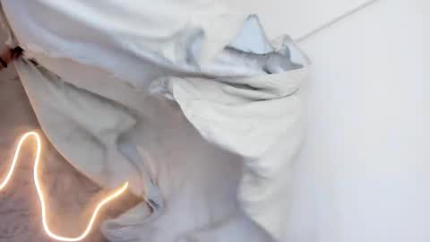 I am Naomy online show from October 11, 7:49 pm