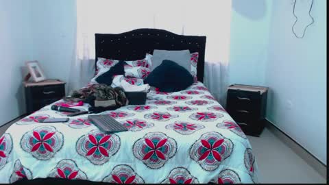 Naomy online show from April 2, 2:25 pm