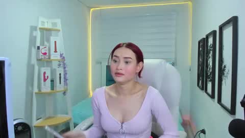 naomy online show from November 13, 2:10 am