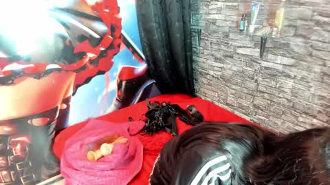 naomy  online show from November 21, 11:34 am