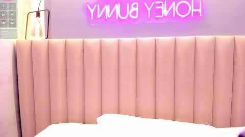 Naomy  online show from October 24, 11:12 pm