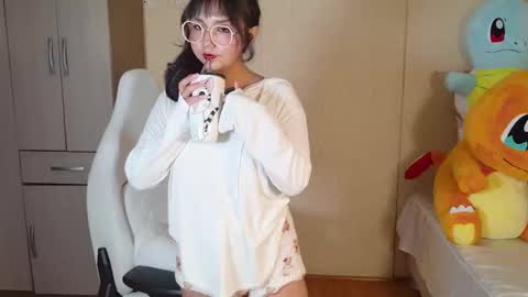 Naree online show from February 20, 6:09 pm