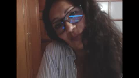 Nasly Cute online show from November 28, 4:26 am