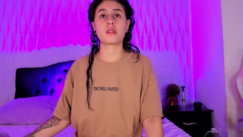 Maira online show from November 1, 8:13 pm