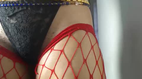 Snapshot of nasty_slimbarbie chatting on October 10, 7:02 am ella online show from October 10, 7:02 am