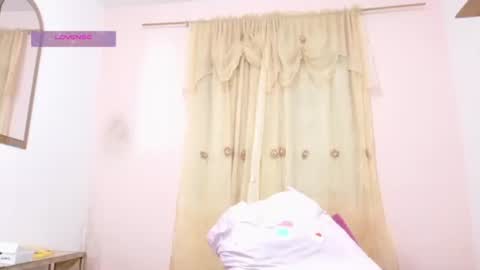 paula online show from February 5, 10:24 pm