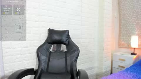 Natalia Kiss online show from November 24, 9:39 pm