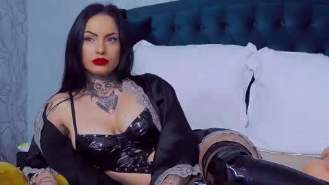 Snapshot of nataliacristal chatting on October 17, 6:27 am Natalia Cristal online show from October 17, 6:27 am