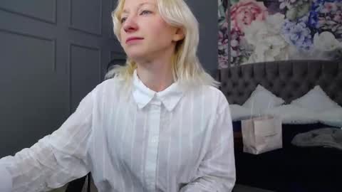 Natalie online show from March 10, 6:49 am