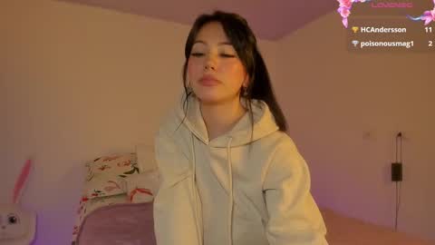 Snapshot of natalie_dream chatting on September 30, 5:57 am natalia online show from September 30, 5:57 am