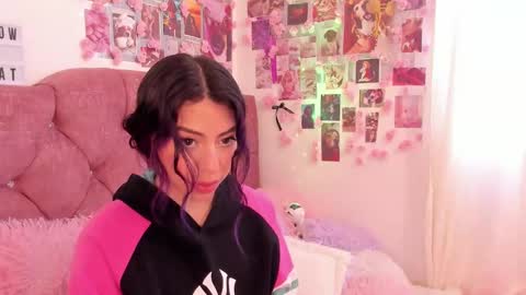       online show from December 19, 10:10 pm