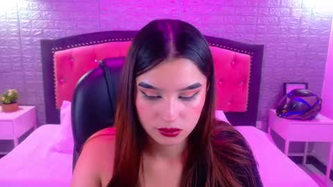 natalie  online show from January 9, 3:33 am