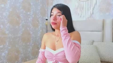 Natalie online show from March 3, 11:49 am