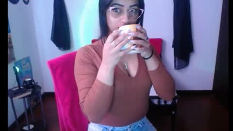 Nataly Escobar online show from January 27, 2:02 pm