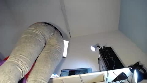 Natasha Bernett online show from March 1, 3:49 pm