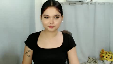 nathalie online show from February 15, 7:51 am