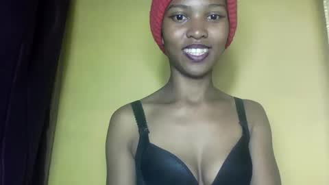 nathalie004 online show from September 12, 10:24 am