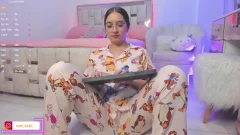    online show from March 1, 2:15 am